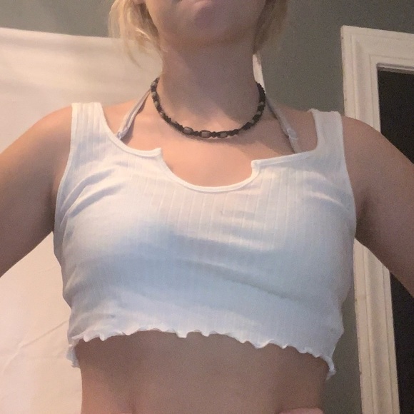 White cropped tank top sizeM - Picture 2 of 2